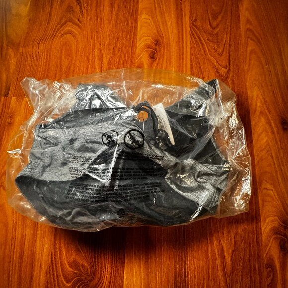 ADORE ME Helynn Black Contour Plunge Bra - Picture 5 of 6